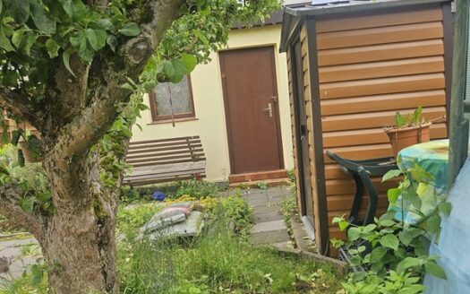 Gepflegter Garten abzugeben